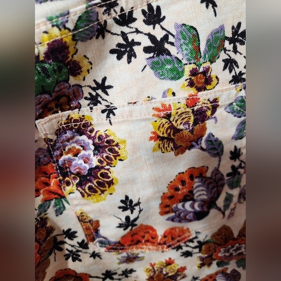Anthropologie Pilcro High-Rise Floral Print Plus Size Jeans NWT Size: 32 - Picture 3 of 10